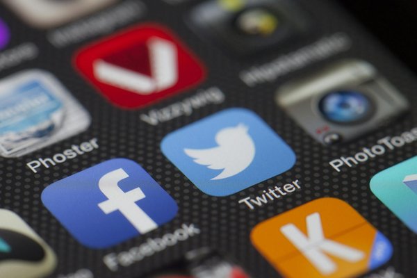 Marketing en entreprise : accéder à la génération d'images et de vidéos par IA